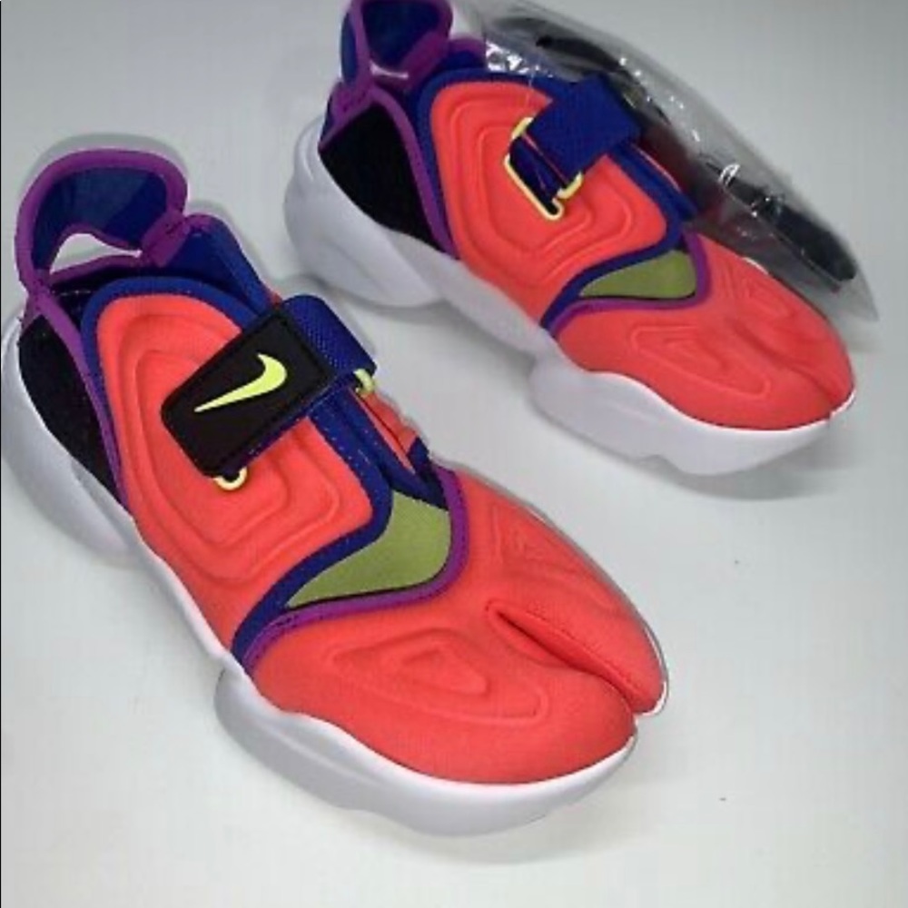 nike aqua rift pink